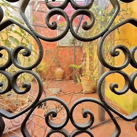 Sforza A Monti Semesterbostad