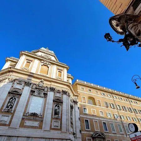 Semesterbostad Sforza A Monti